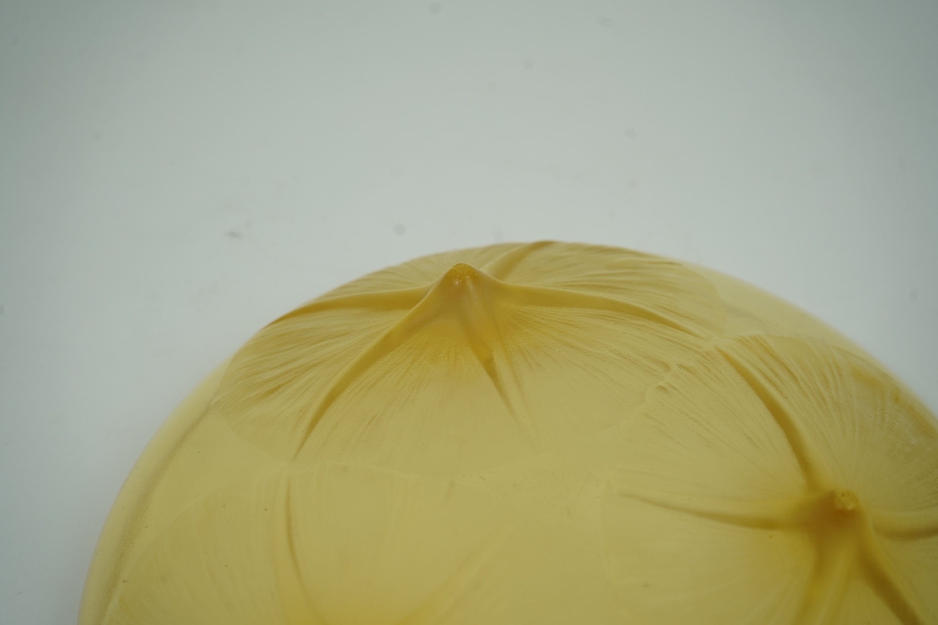 René Lalique: A 'Volubilis' amber glass footed dish